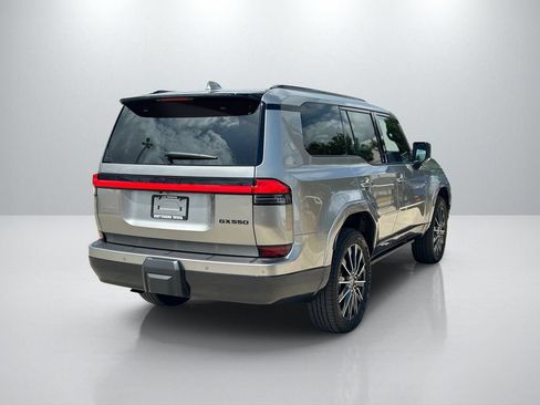 Used 2026 Lexus GX 550 w/ Accessory Package (2T) AWD/4WD image 5