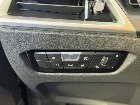 New 2026 BMW 330i Sedan w/ M Sport Package image 28