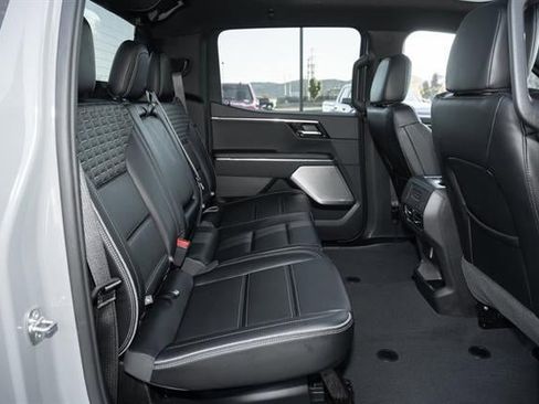 Used 2024 GMC Sierra EV Denali image 70