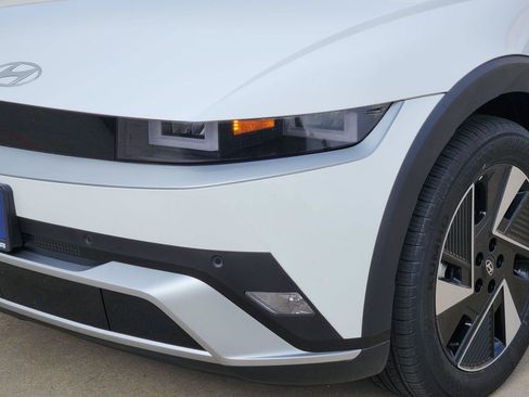 New 2026 Hyundai Ioniq 5 SEL RWD image 6