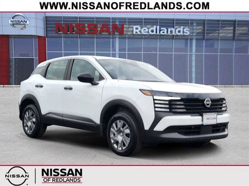 New 2026 Nissan Kicks S image 1