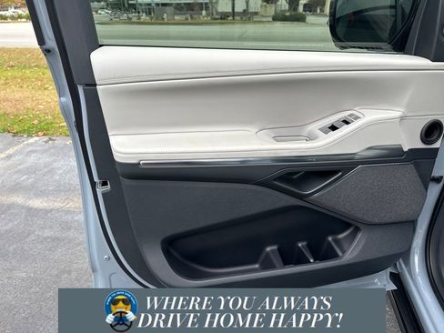 New 2025 Lincoln Navigator L Reserve image 10