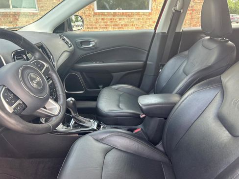 Used 2018 Jeep Compass Limited w/ Navigation Group AWD/4WD image 20