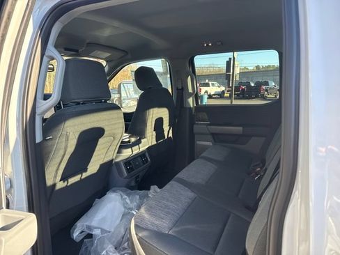 New 2026 Ford F350 XLT w/ XLT Premium Package AWD/4WD image 13
