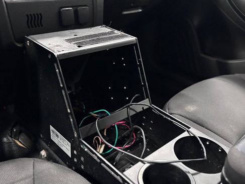Used 2017 Ford Taurus Police Interceptor AWD image 16