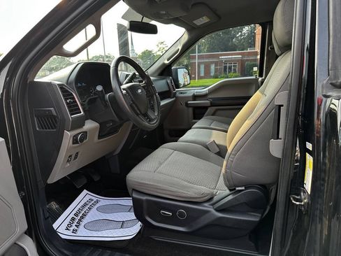 Used 2015 Ford F150 XLT w/ Equipment Group 301A Mid AWD/4WD image 12
