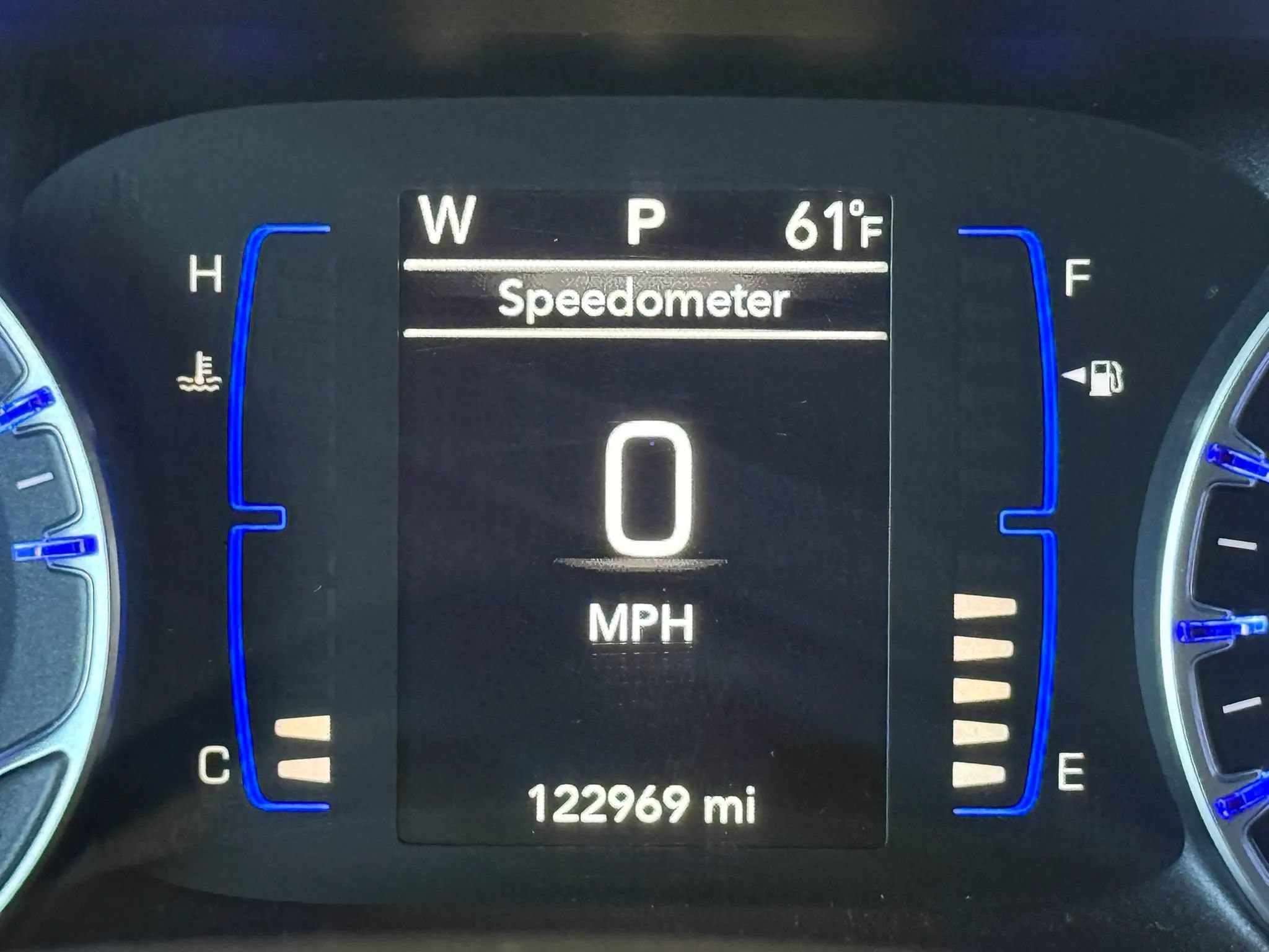 Used 2018 Chrysler Pacifica Touring Plus w/ Tire & Wheel Group FWD image 13