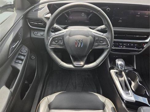 Used 2025 Buick Envista Avenir FWD image 14