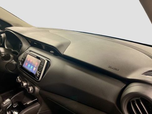 Used 2022 Nissan Kicks S FWD image 27