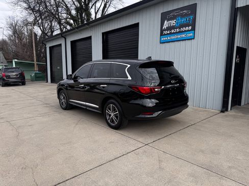 Used 2018 INFINITI QX60 FWD image 16