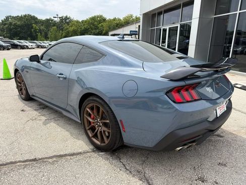 Used 2026 Ford Mustang GT Premium RWD image 5