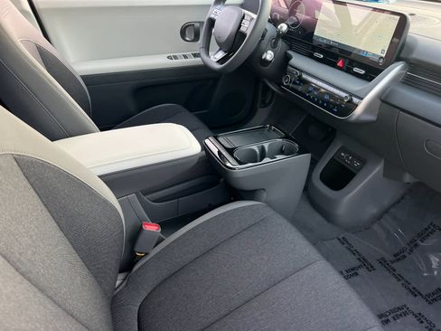 New 2026 Hyundai Ioniq 5 SE image 16