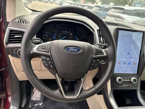 Used 2022 Ford Edge Titanium w/ Equipment Group 301A AWD/4WD image 12