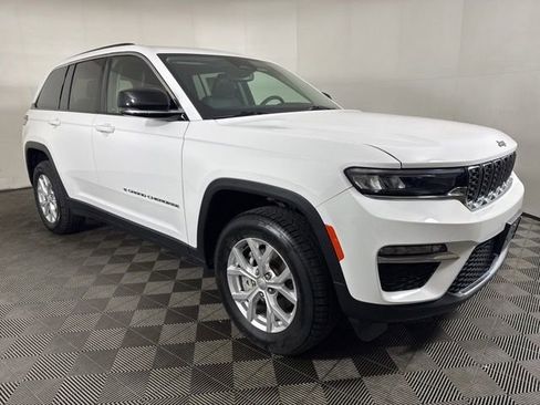 Used 2023 Jeep Grand Cherokee Limited w/ Trailer Tow Prep Group (B) AWD/4WD image 1