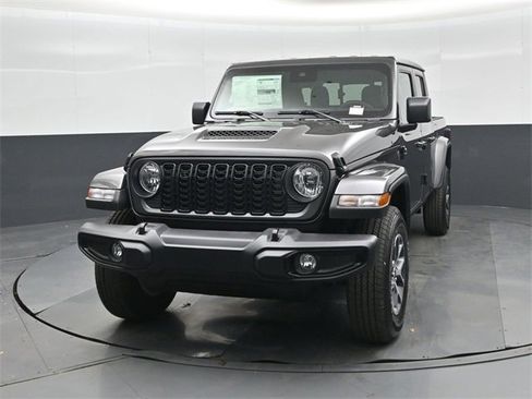 New 2025 Jeep Gladiator Sport image 8