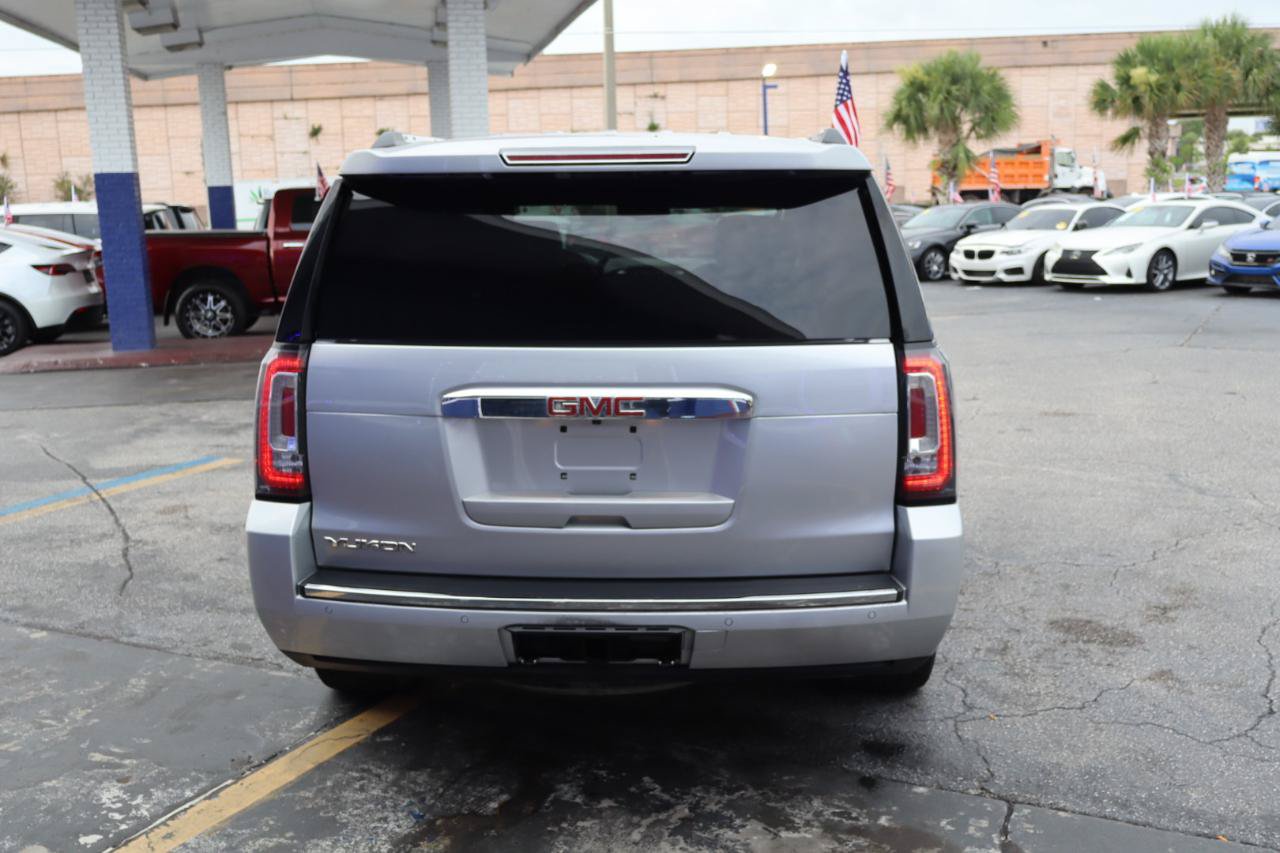 Used 2018 GMC Yukon Denali AWD/4WD image 4
