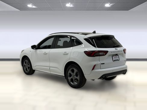 Used 2023 Ford Escape ST-Line w/ Tech Pack #1 image 2