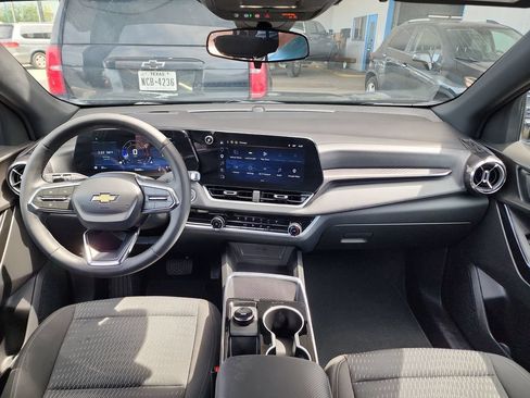 Certified 2026 Chevrolet Equinox LT FWD image 16