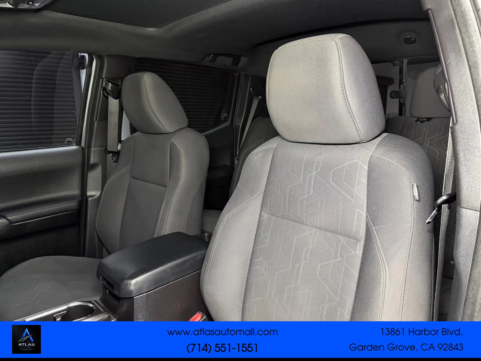 Used 2016 Toyota Tacoma TRD Off-Road w/ Premium & Technology Package RWD image 24