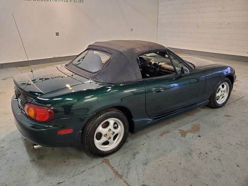Used 1999 MAZDA MX-5 Miata RWD image 6