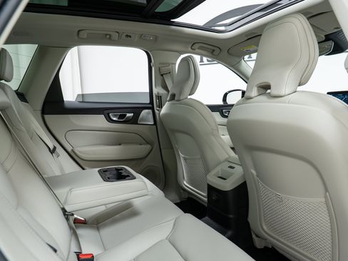 New 2026 Volvo XC60 T8 Ultra AWD/4WD image 24