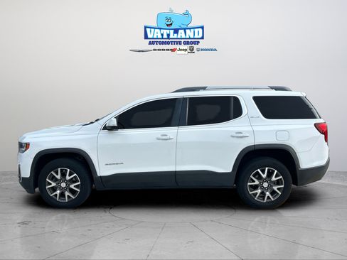 Used 2021 GMC Acadia SLE w/ Driver Convenience Package FWD image 2