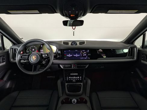 New 2026 Porsche Cayenne Coupe AWD/4WD image 20