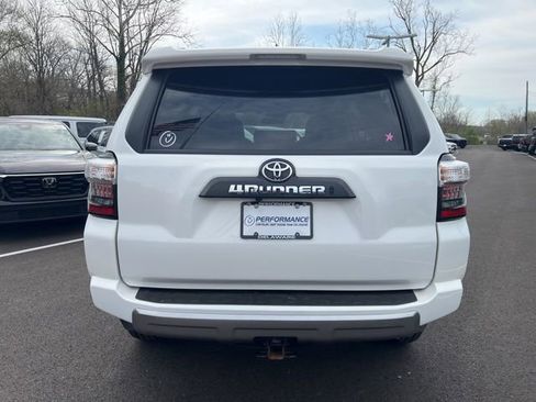 Used 2022 Toyota 4Runner TRD Off-Road Premium w/ TRD Black Wheel Package (TMS) AWD/4WD image 31