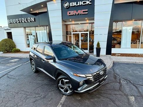 Used 2023 Hyundai Tucson SEL w/ Convenience Package image 2