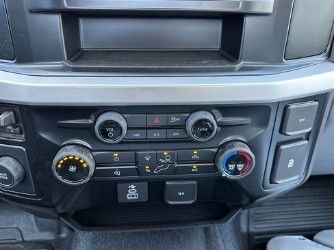 New 2025 Ford F350 XL w/ XL Chrome Package RWD image 24