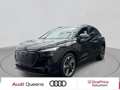 New 2024 Audi Q4 e-tron Premium w/ Convenience Package