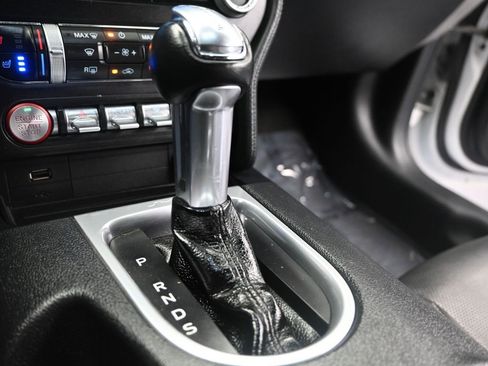 Used 2022 Ford Mustang GT Premium image 10