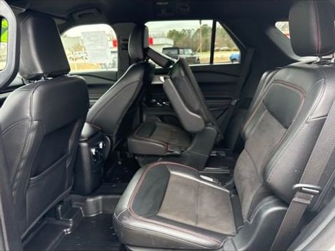 Used 2023 Ford Explorer ST-Line w/ Class IV Trailer Tow Package image 24