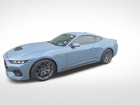 Certified 2024 Ford Mustang GT image 3