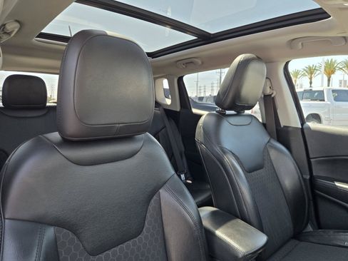 Used 2020 Jeep Compass Latitude AWD/4WD image 30