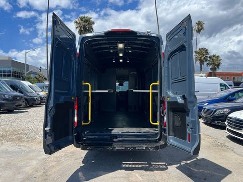 Used 2020 Ford Transit 250 148 High Roof Extended RWD image 9