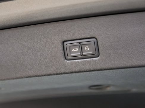 Used 2021 Audi RS 7 Sportback w/ Carbon Optic Package image 81