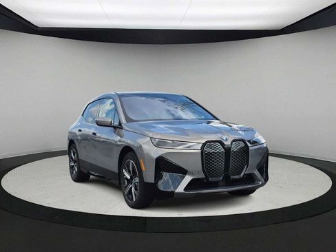 Used 2024 BMW iX xDrive50 w/ Sport Package AWD/4WD image 2