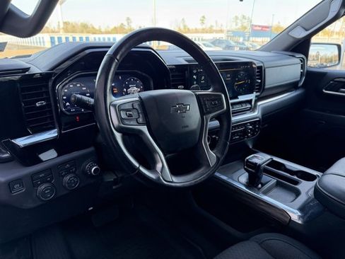 Used 2023 Chevrolet Silverado 1500 RST w/ LPO, Dark Essentials Package image 18