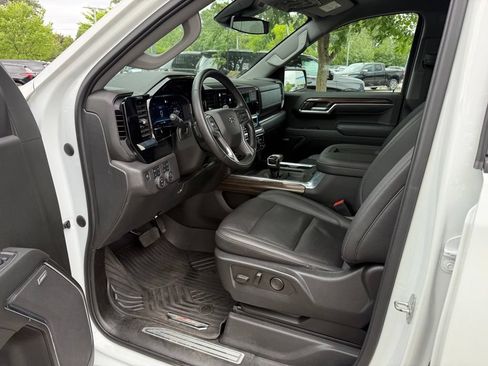 Used 2022 Chevrolet Silverado 1500 RST w/ Texas Edition Plus AWD/4WD image 13