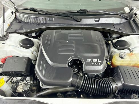 Used 2022 Dodge Charger SXT RWD image 32