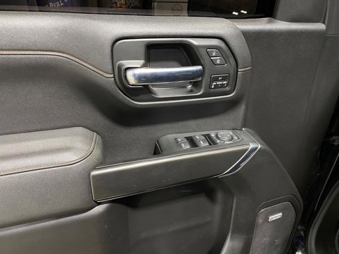 Used 2021 GMC Sierra 1500 AT4 w/ AT4 Preferred Package image 9