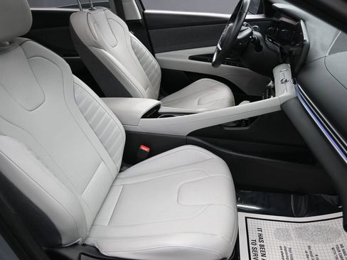 Used 2023 Hyundai Elantra Limited FWD image 34