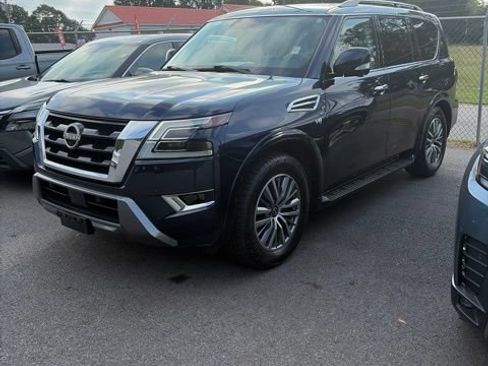 Used 2021 Nissan Armada SL w/ Captain's Chairs Package RWD image 1