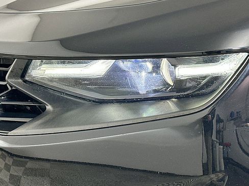 Used 2020 Chevrolet Camaro LT w/ Technology Package image 30