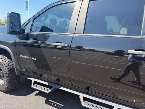 Used 2020 Chevrolet Silverado 2500 Custom w/ Custom Value Package AWD/4WD image 2