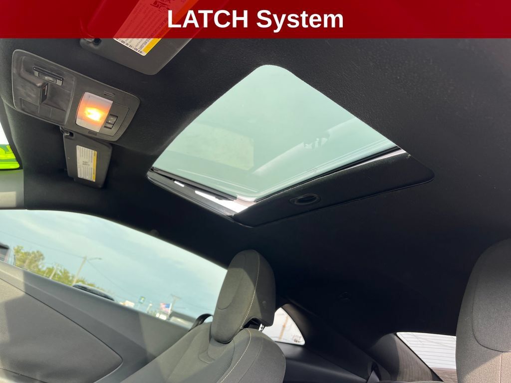 Used 2015 Chevrolet Camaro LT RWD image 25