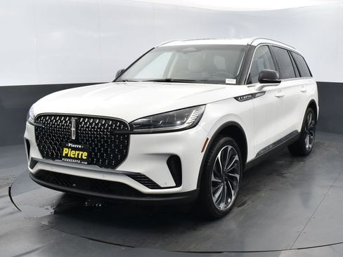 New 2025 Lincoln Aviator Reserve w/ Equipment Group 201A image 1