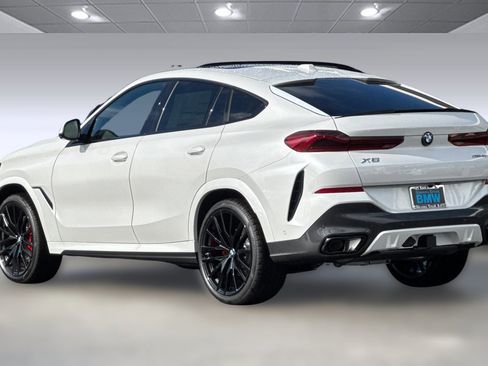 New 2026 BMW X6 xDrive40i w/ Executive Package image 3