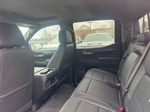 Used 2023 Chevrolet Silverado 1500 LT Trail Boss w/ LT Trail Boss Premium Package image 9